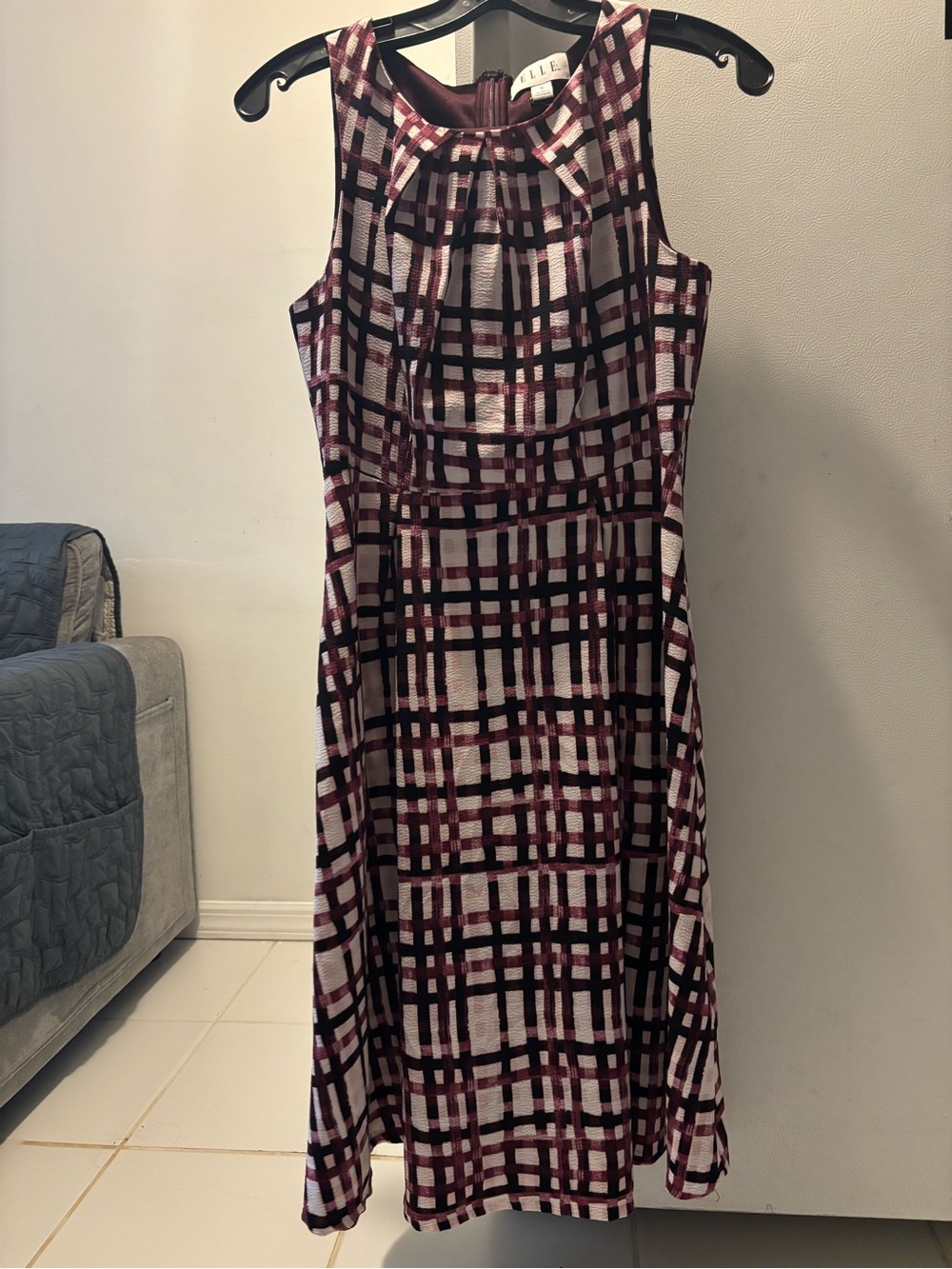 Elle Sleeveless Plaid Fit & Flare Dress in Burgundy and Blacko office dress